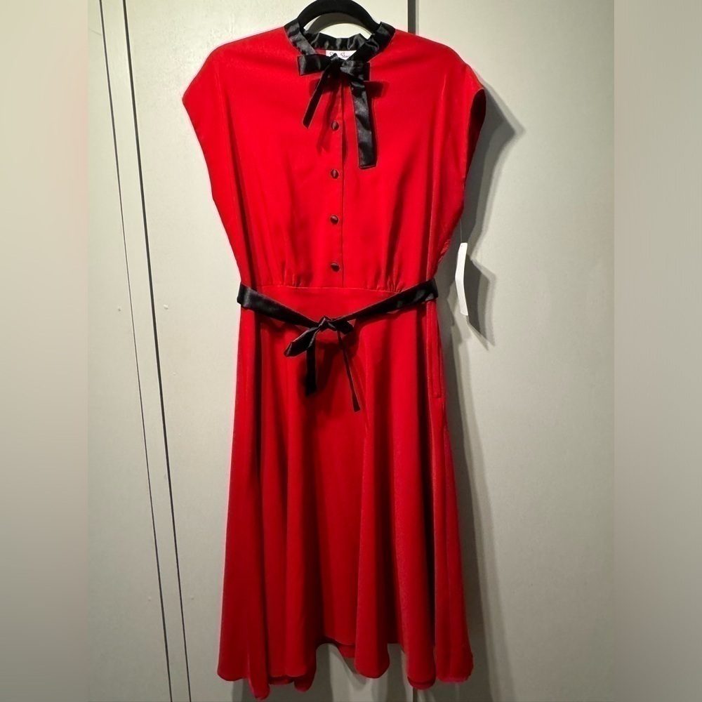 $95 NWT Stop Staring Retro Pinup Style Dress
